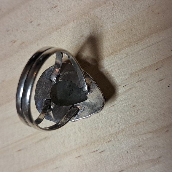 Natural Labradorite ring - Picture 3 of 4